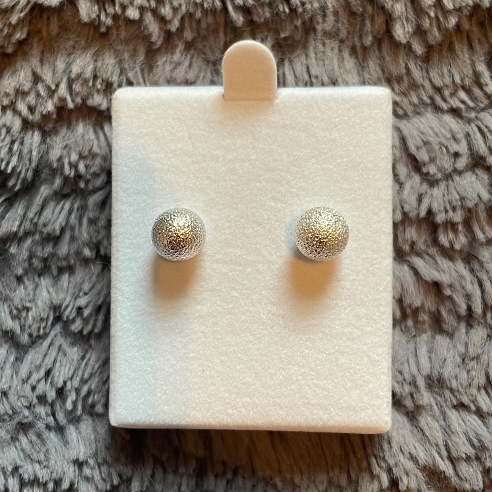 Silver sparkle ball earrings